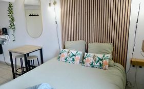 Charmant studio le clos d'Aix parking privé gratuit et piscine